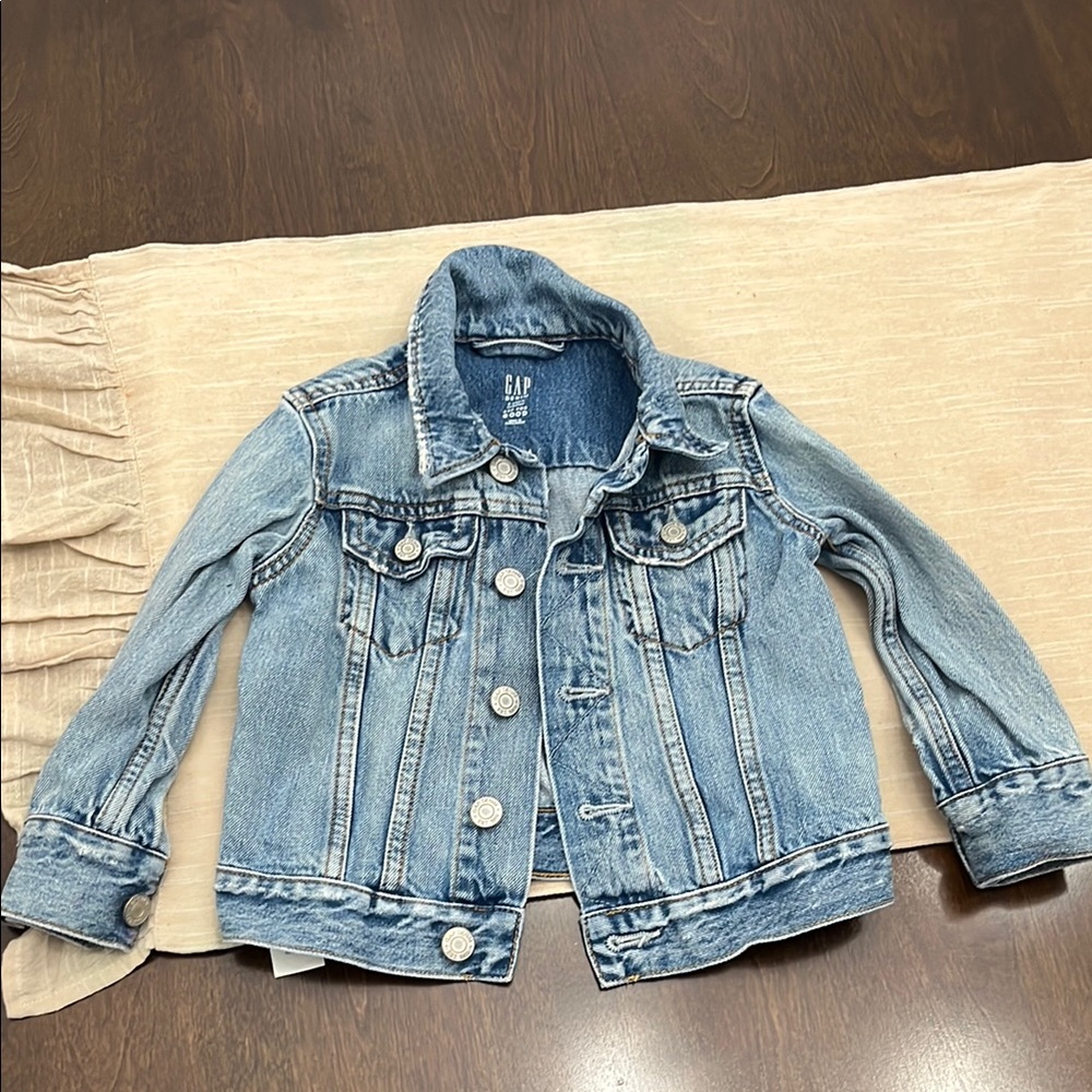 GAP Blue Jean Jacket Classic Denim Style